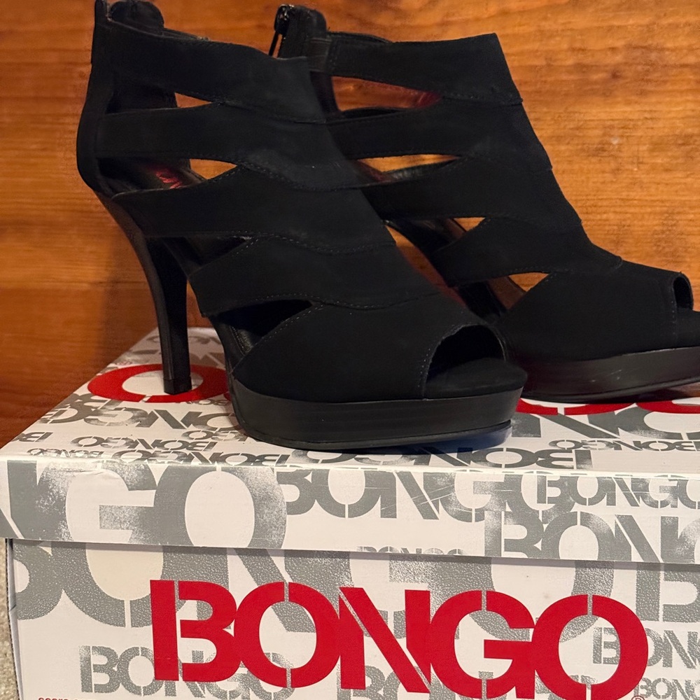 BONGO Black Stiletto Heels with Cage Design